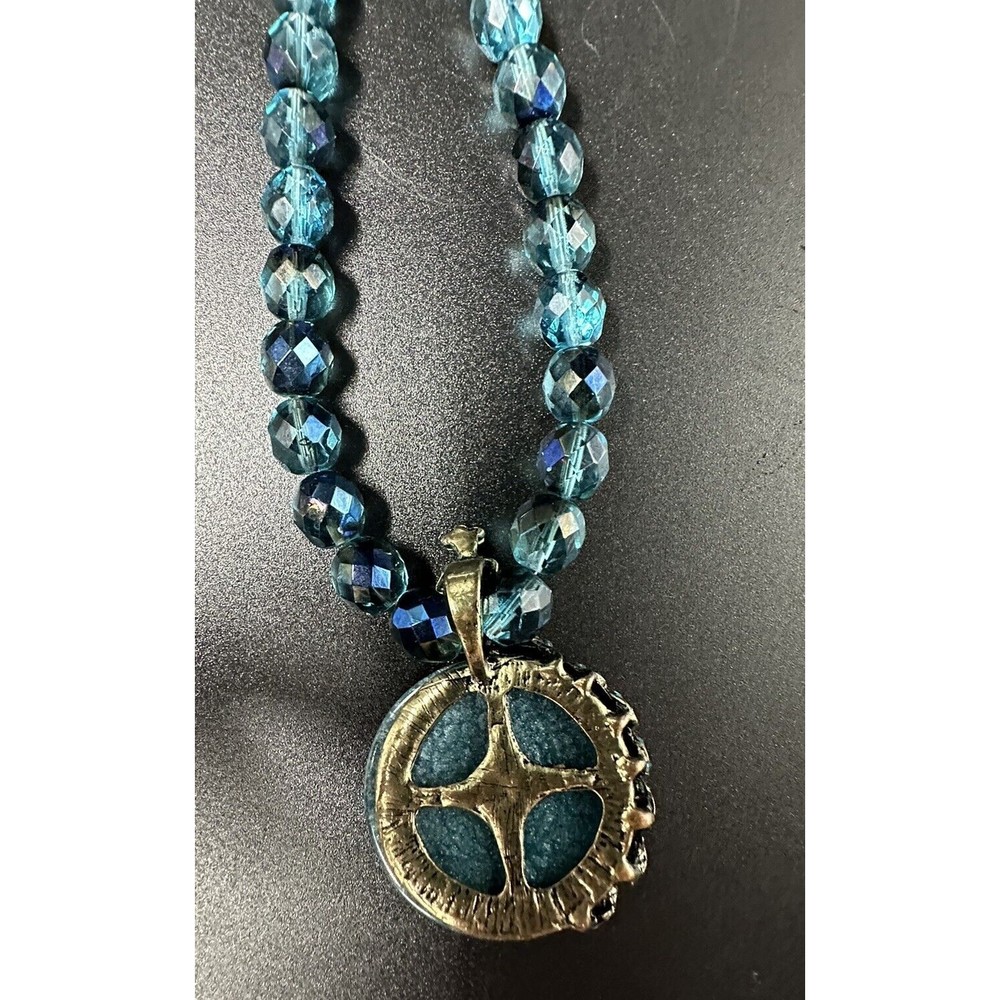 Turquoise Colored Crystal Beaded Costume Necklace Round Rhinestone Medalion - Picture 5 of 6